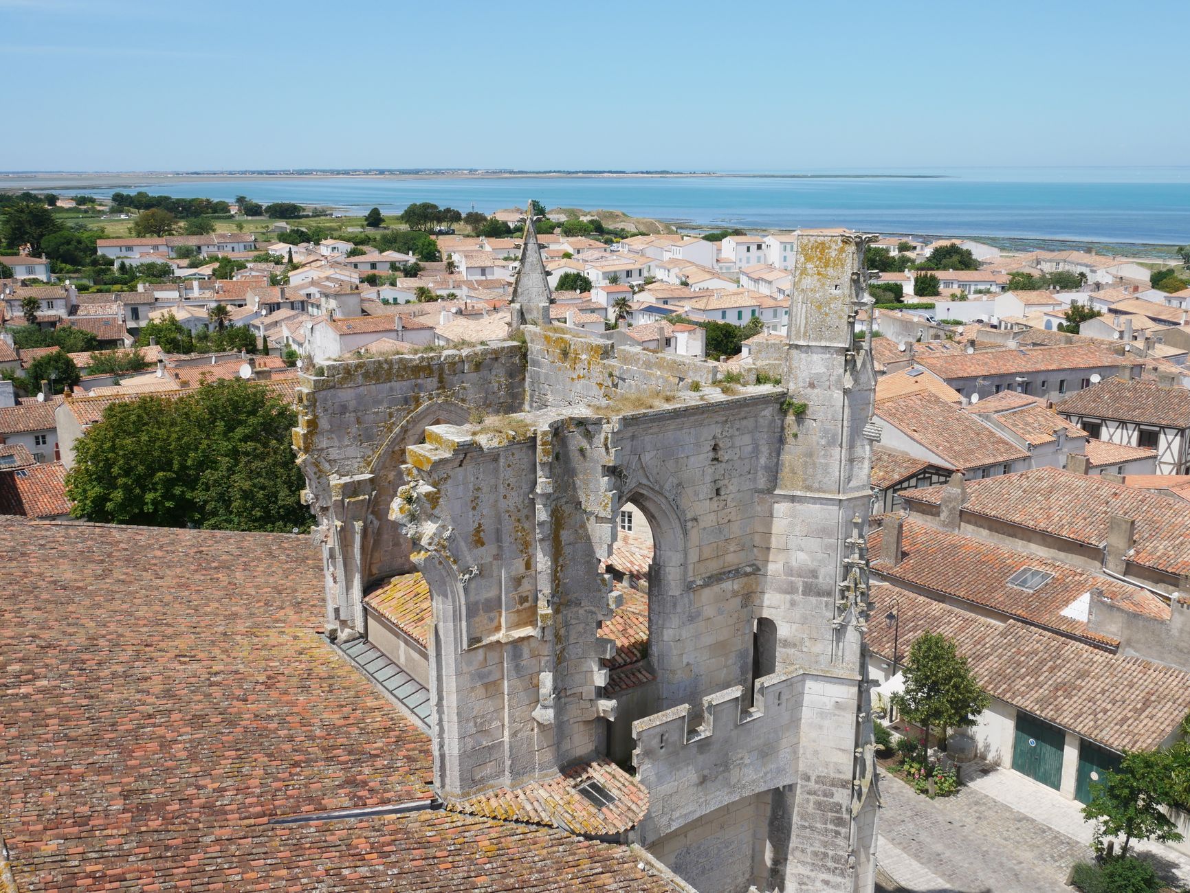 Bâchage de toiture équipe à Saint-Étienne
